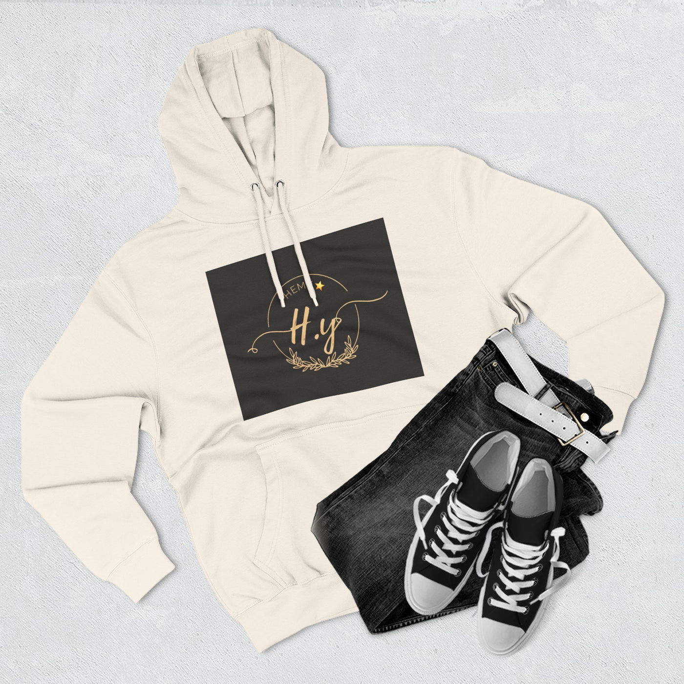 Elegant Gold Script Fleece Hoodie, Cozy Layer, Personalized Gift, Casual Wear, Stylish Sweatshirt, Fashion for All Seasons