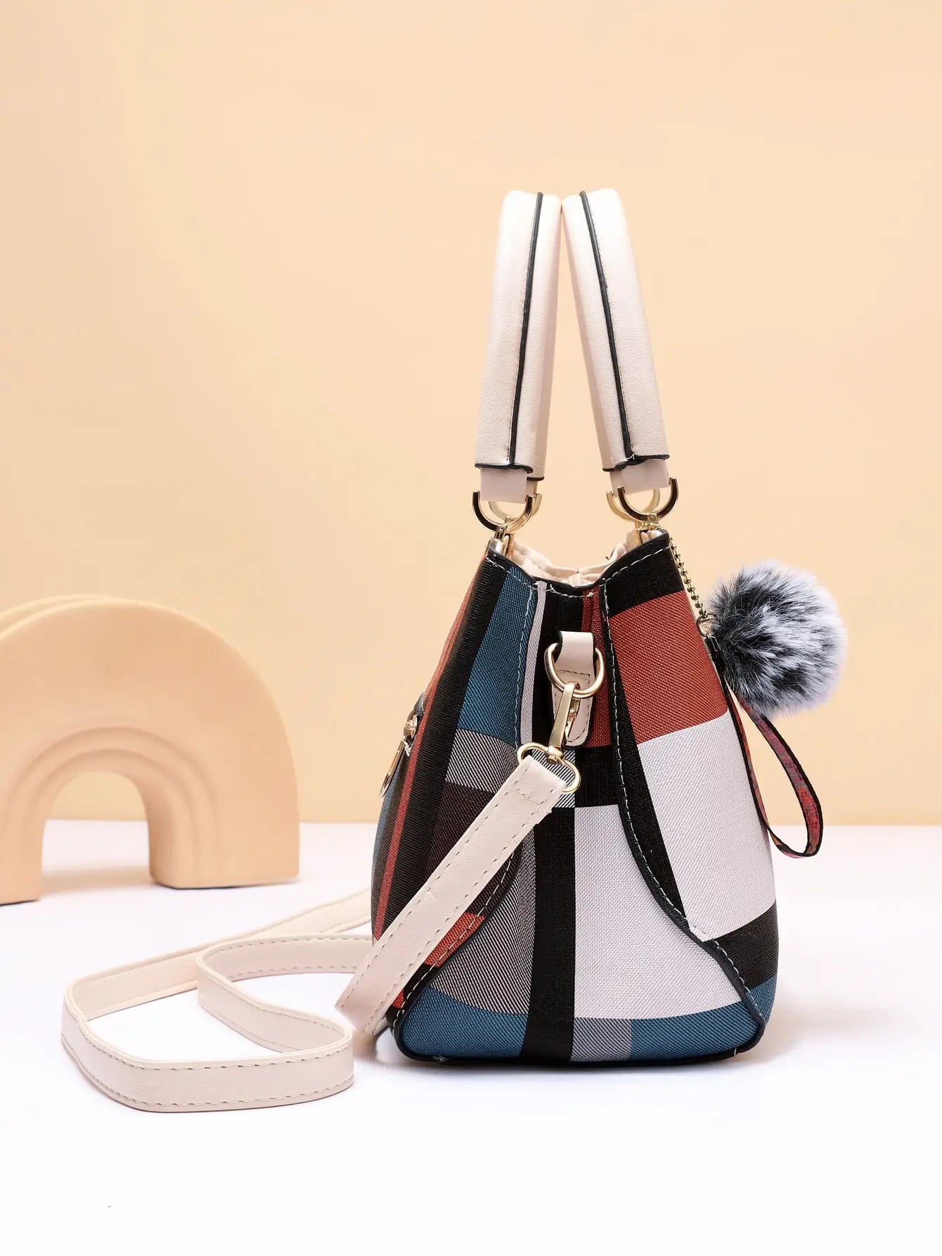 Saf7c8d39c0fb4b9c82df793657952caai